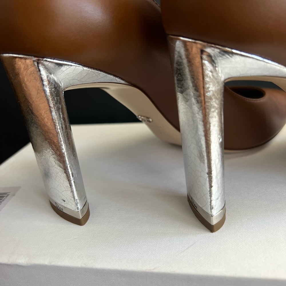 ⛔️ SOLD ⛔️Authentic DIOR Heels. Worn Once. Size EUR40 - Picture 4 of 16